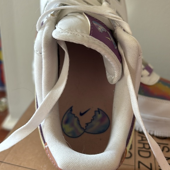 Nike 6.5 woman’s sneakers - Picture 3 of 7